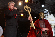 Świety Marcin otrzymuje klucz do bram Poznania od prezydenta miasta.