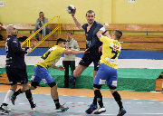 zawodnik podczas rzutu